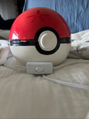 Pokemon Red and White Pokeball Lamp